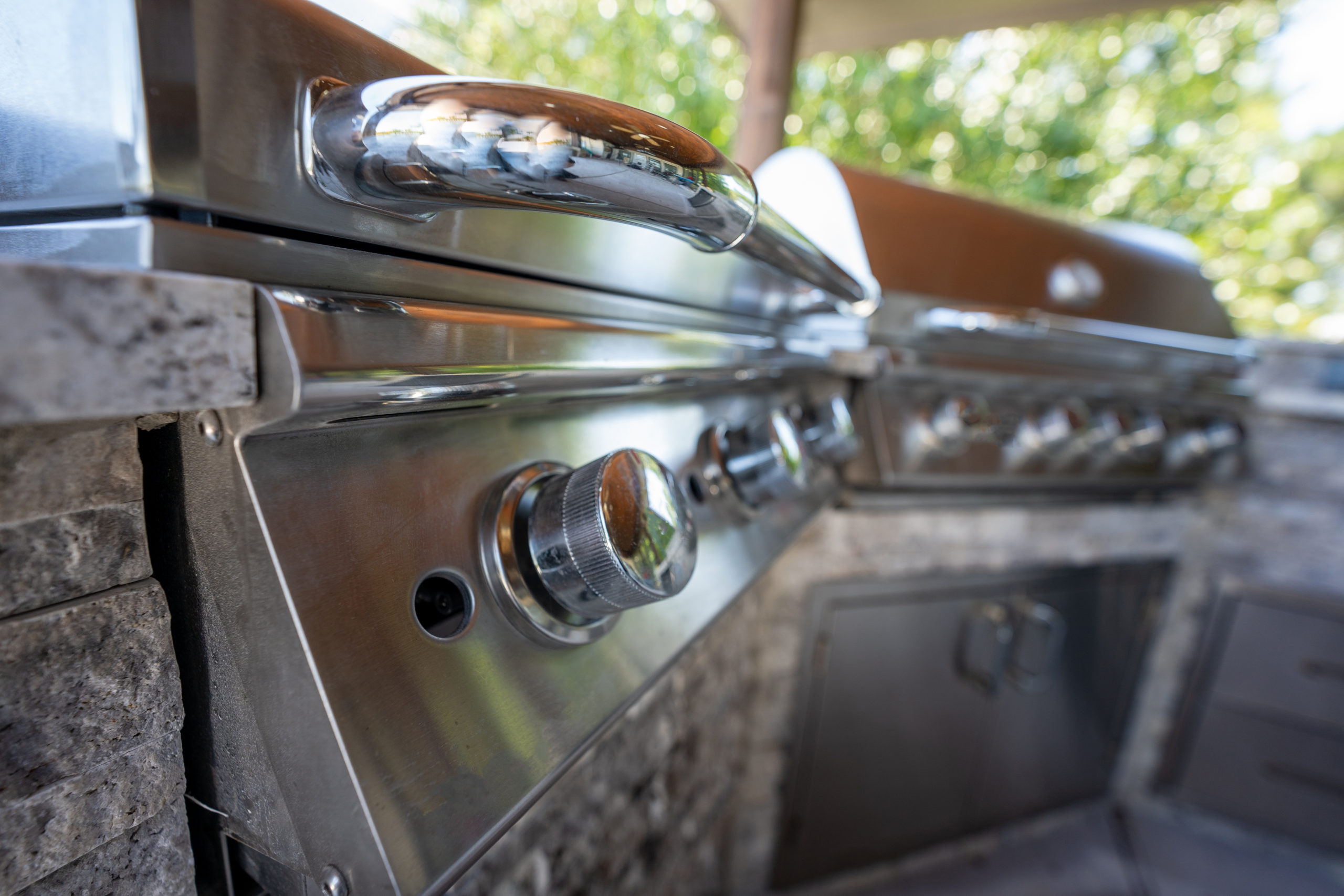 5 Reasons Why You Should Install an Outdoor Kitchen